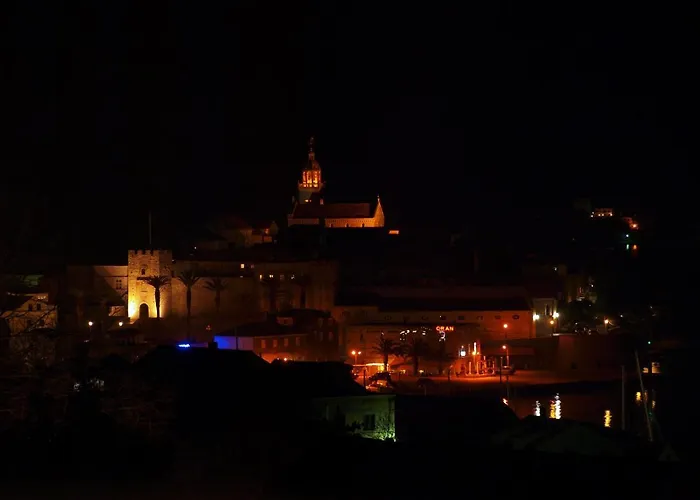 Cvitanovic Apartamento *